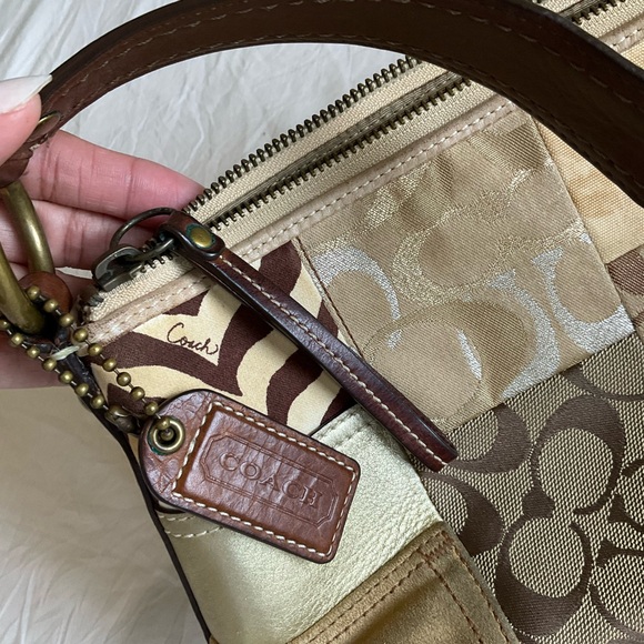 Coach patchwork shoulder bag with wristlet pouch - Picture 7 of 11